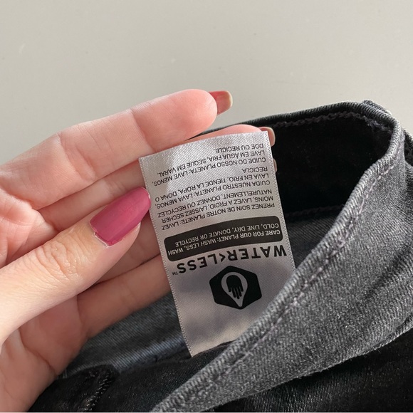 Levi's Sculpt High Rise Jeans - Picture 13 of 15